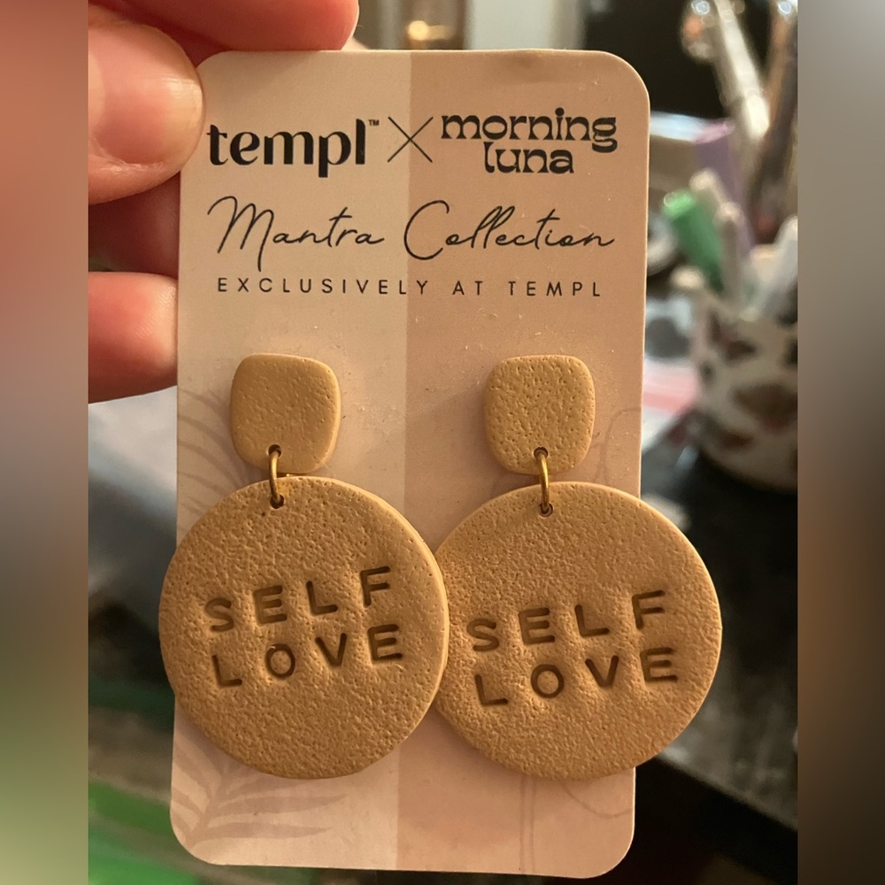 Neutral clay earrings "self love"